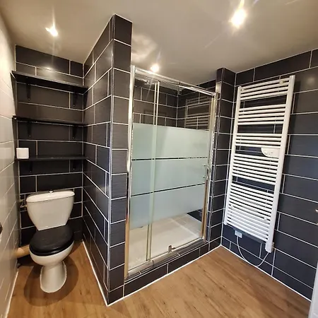 Maison Cosy Au Calme Avec Jardin Clos Sans Vis A Vis, Proche De Vichy, Clermont-ferrand, Riom,