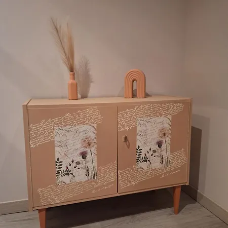 Semesterbostad Maison Cosy Au Calme Avec Jardin Clos Sans Vis A Vis, Proche De Vichy, Clermont-ferrand, Riom, *
