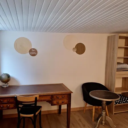 Holiday home Maison Cosy Au Calme Avec Jardin Clos Sans Vis A Vis, Proche De Vichy, Clermont-ferrand, Riom, Saint-Andre-le-Coq